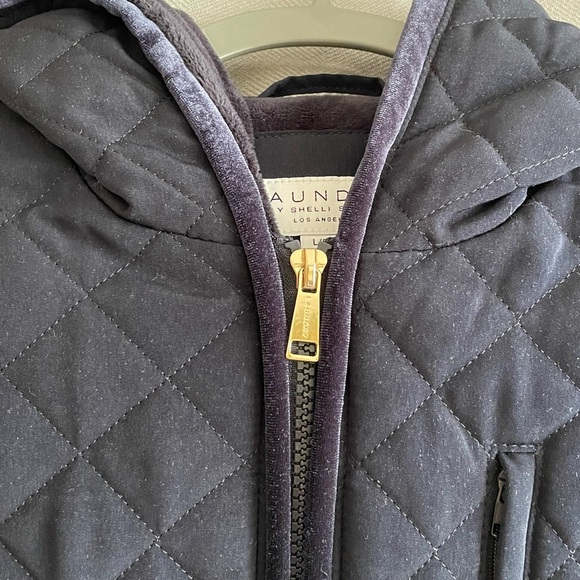 NWOT Laundry by Shelli Segal Navy Quilted Jacket w Hood Velvet Trim Fleece; Lg - Picture 10 of 15